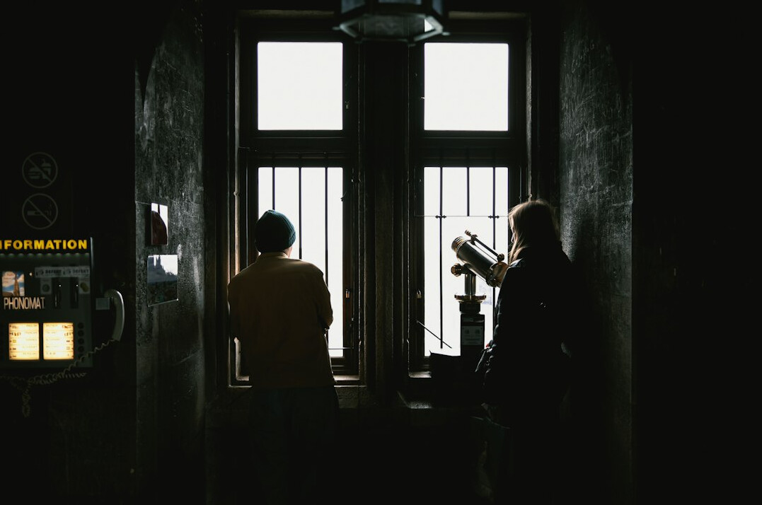 detective observing suspects